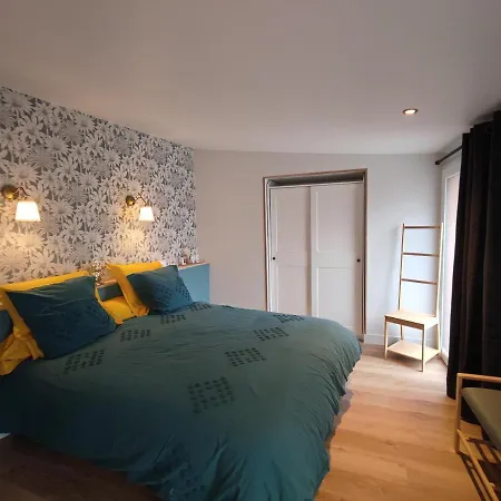 Le De Daisy Saint-Come-du-Mont