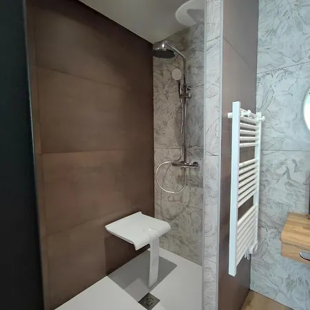 Le De Daisy Saint-Come-du-Mont