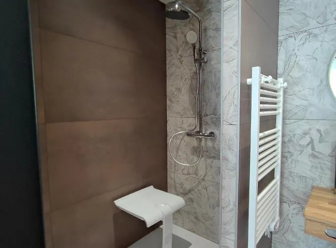 Le De Daisy Saint-Come-du-Mont